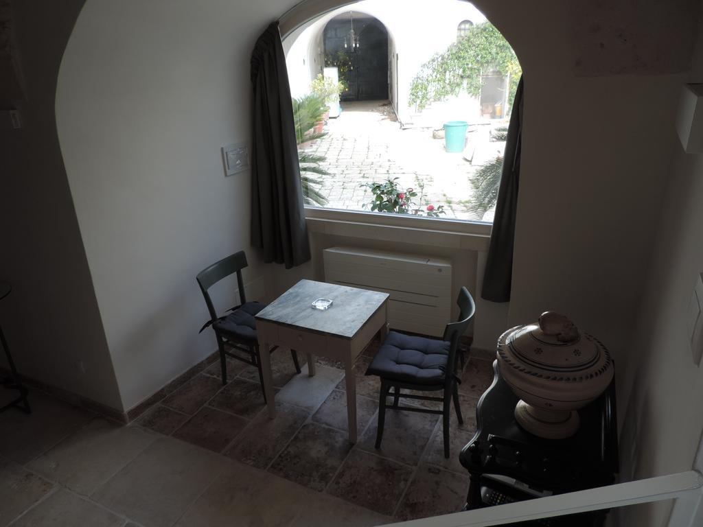 Casa Adele - Dimora Del 1700 Nel Centro Storico Bed & Breakfast Martina Franca Eksteriør bilde