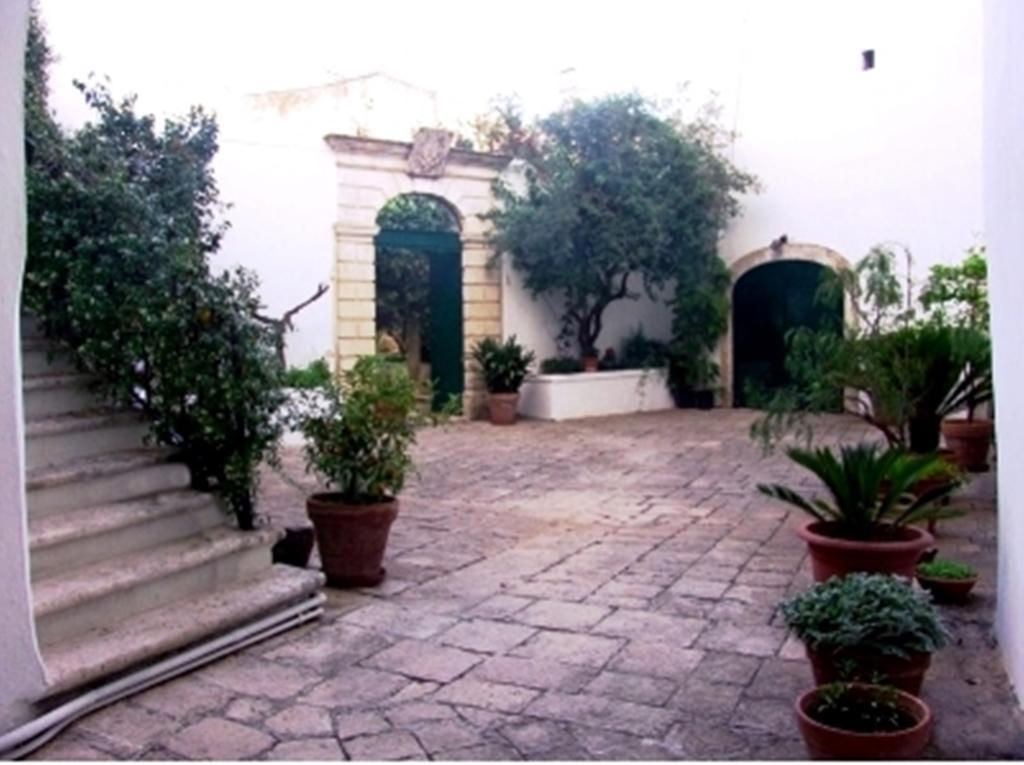 Casa Adele - Dimora Del 1700 Nel Centro Storico Bed & Breakfast Martina Franca Eksteriør bilde
