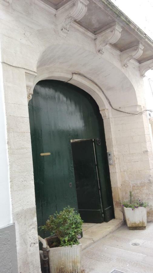 Casa Adele - Dimora Del 1700 Nel Centro Storico Bed & Breakfast Martina Franca Eksteriør bilde